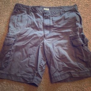 Men’s Izod cargo shorts